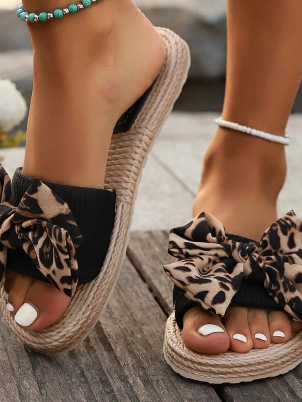 Leopard Print Bow Decor Flip-Flops Flat Sandals 7-9 - Picture 3 of 7